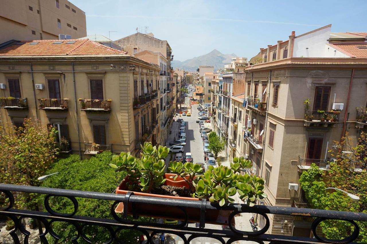Casuzza Al Politeama Apartment Palermo Bagian luar foto